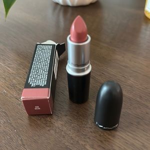 MAC Lipstick - BRAND NEW - Mehr
